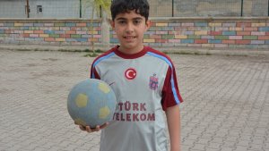 Patnoslu Nurullah'ın "bordo-mavi" tutkusu