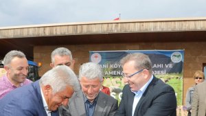 Kars'ta çiftçilere tohum dağıtıldı