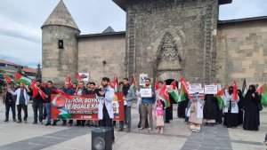 Erzurum'da Gazze için sessiz yürüyüş