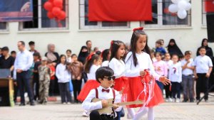 Güroymak'ta 23 Nisan coşkusu