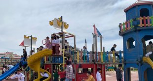 Ağrı'da ilk defa sinemaya giden çocuklar unutulmaz bir 23 Nisan yaşadı