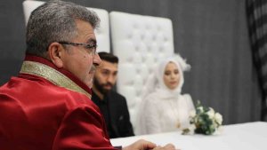 Elazığ'da 21 çift mutluluğa 24.04.2024'te 'Evet' dedi