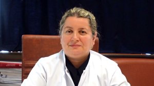 Doç. Dr. Uğur, "Hormon sağlığı için özellikle sebze ve meyve ağırlıklı olacak şekilde beslenmeliyiz"