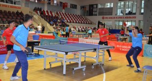 Muş'ta 27. Masa Tenisi Grup Birinciliği müsabakaları başladı