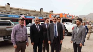 Vali Çiftçi esnafın derdini dinledi