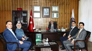 Yeşilay ve Kızılay'dan Rektör Çomaklı'ya ziyaret