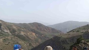 Dağda düşerek yaralanan kadının yardımına UMKE ekipleri yetişti