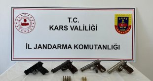 Kars'ta silah kaçakçılığı operasyonunda 4 şüpheli yakalandı