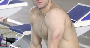 Boğulma korkusuyla başladığı yüzmede olimpiyat kotası kovalıyor