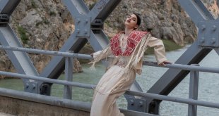 Anadolu’nun coğrafi işaretli kumaşlarıyla tasarlanan kıyafetler Karanlık Kanyon'da sergilendi