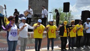 Kars'ta 1 Mayıs İşçi Bayramı etkinliği