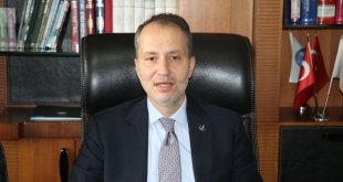 Yeniden Refah Partisi Genel Başkanı Erbakan, Ağrı ziyaretinde konuştu: