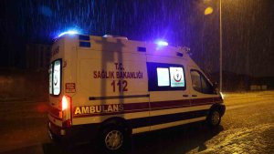 Şantiyeye yıldırım düştü: 1 işçi ağır yaralandı