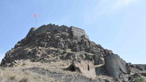 Kars'ta 150 yıllık 'Gürcü Kilisesi' talan edildi