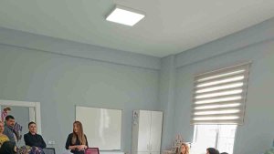 Iğdır'da Sağlıklı Yaşam" ve "Aile İçi İletişim" konulu sunum