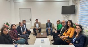 DEM Parti Eş Genel Başkanı Hatimoğulları, Tunceli Belediyesini ziyaret etti