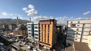 Yüksekova'daki iki bölgede nöbetçi eczane bulundurulmasına karar verildi