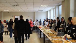 İlik nakli bekleyen Çınar Eymen için öğrenciler etkinlik düzenledi