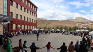 Gençlik festivalinde gönüllerince eğlendiler