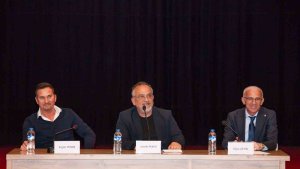 EBYÜ'de "Futbolun Efsaneleri Konuşuyor" paneli düzenlendi