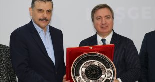 Erzurum Valisi Mustafa Çiftçi, "Hafız Kal Yarışması"nda Türkiye birincisi oldu: