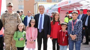 Bitlis'te Trafik Haftası etkinlikleri