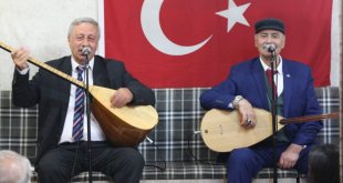 Erzurum'da 'Aşıklık Geleneği' söyleşisi düzenlendi