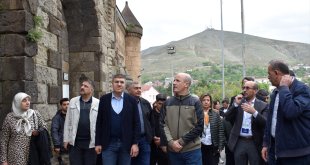 YÖK Başkanı Prof. Dr. Özvar, Bitlis'teki tarihi mekanları gezdi: