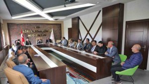 Ağrı'da "Türkiye Yüzyılı Maarif Modeli" müfredatı hakkında bilgilendirme toplantısı