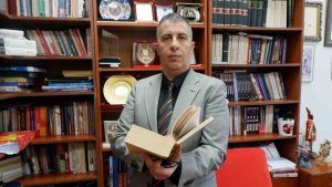 Eğilmez, hazırladığımız albümde : "Çocuk katili İsrail'in katliamları anlatıldı"