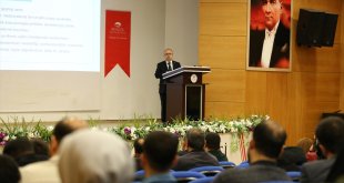 Bingöl'de 'Eğitimde Uluslararasılaşma ve Türkiye Konferansı' düzenlendi