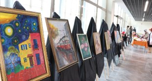 Erzurum'da psikiyatri hastalarının el sanatları sergilendi