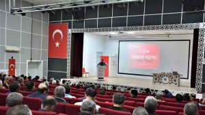 Malatya'da, 'Türkiye Yüzyılı Maarif Modeli' müfredatı hakkında bilgilendirme toplantısı