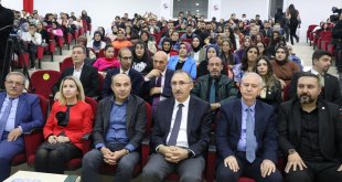 Elazığ'da 'Bilim Çağında Dezenformasyon' adlı konferans düzenlendi