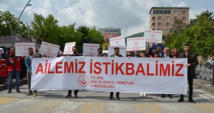 Muş'ta "Ailemiz İstikbalimiz" yürüyüşü yapıldı