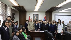 Patnos'ta liselere jandarma mesleği tanıtıldı