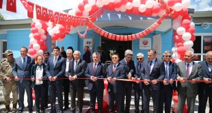 "Asrın felaketi"nin etkilediği Malatya'da Hyundai-TEV Anaokulu açıldı