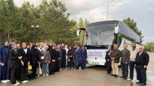 Erzincanlı gençler "Komşu Şehirler" projesiyle Bayburt'u gezdi