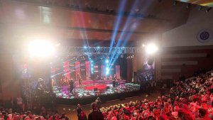 Erzurum'da 'TRT Sanatçıları Şehir Konserleri' programına yoğun ilgi