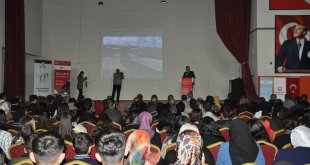 Bulanık'ta 105 akademisyenin katılımıyla sempozyum düzenlendi