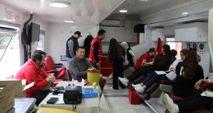 Narman'da öğrenciler Kızılay'a kan bağışında bulundu