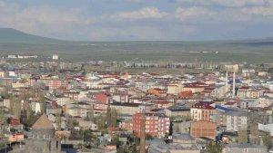 Kiraların el yaktığı Kars'ta 230 konut satıldı