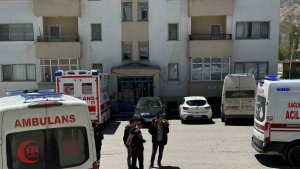 Başkale'de askeri araç kaza yaptı: 11 yaralı