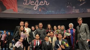 Mümtaz Turhan Anadolu Lisesi ilk mezunlarını verdi