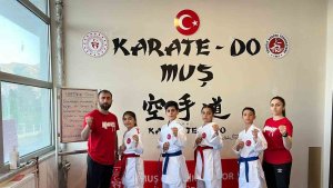 Muşlu karateciler Balkan şampiyonasında Türkiye'yi temsil edecek