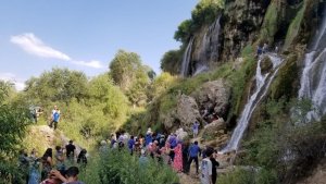 Girlevik Şelalesi'ne ziyaretçi akını