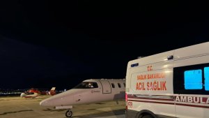 Van'da 6 yaşındaki çocuk hasta için ambulans uçak havalandı