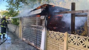 Erzincan'da garajda çıkan yangın korkuttu