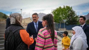 Vali Ali Çelik, vatandaşların sorunlarını dinledi