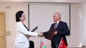 Rektör Çomaklı, Azerbaycan'dan iş birlikleriyle döndü